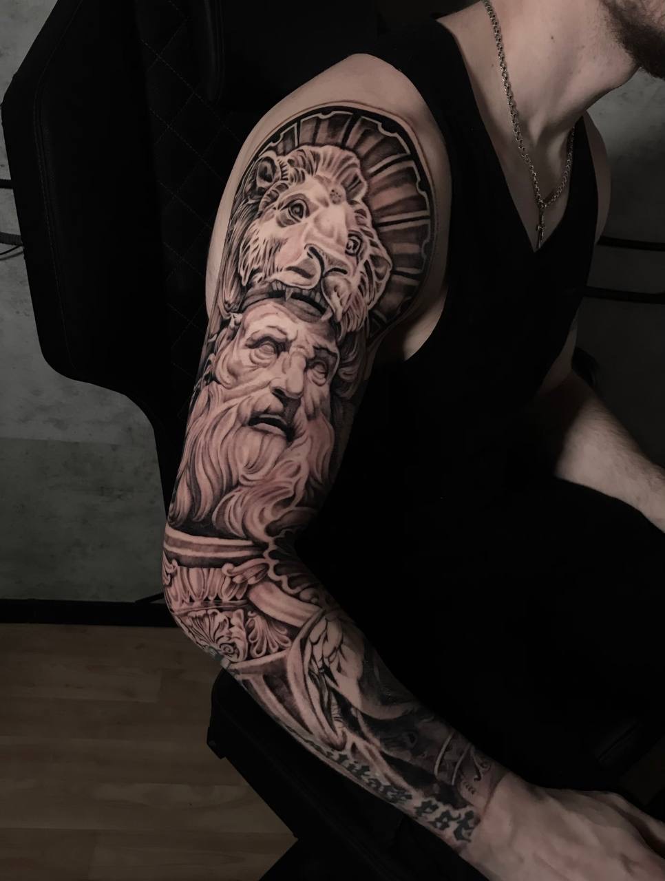 Dieu du réalisme tattoo